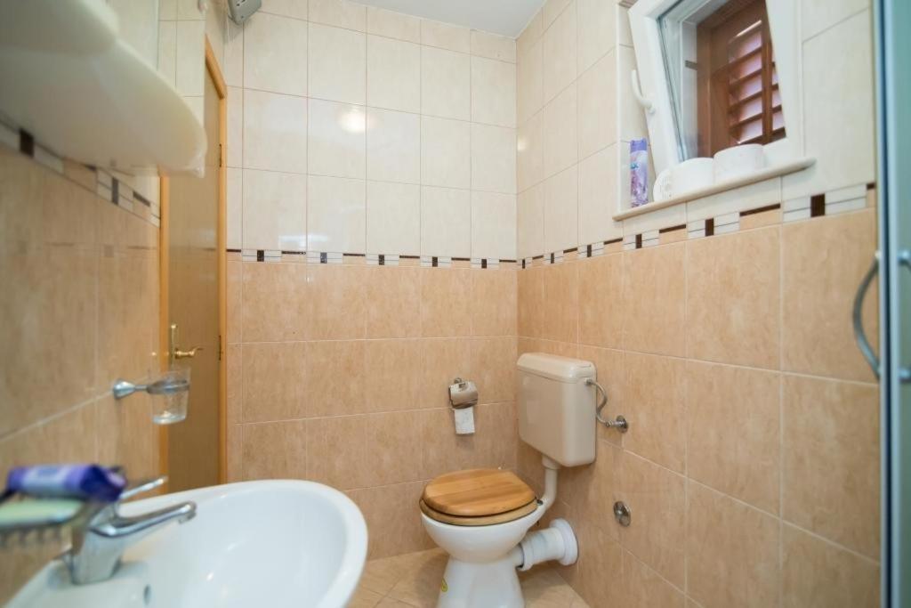 Apartments Longo Supetar Ngoại thất bức ảnh